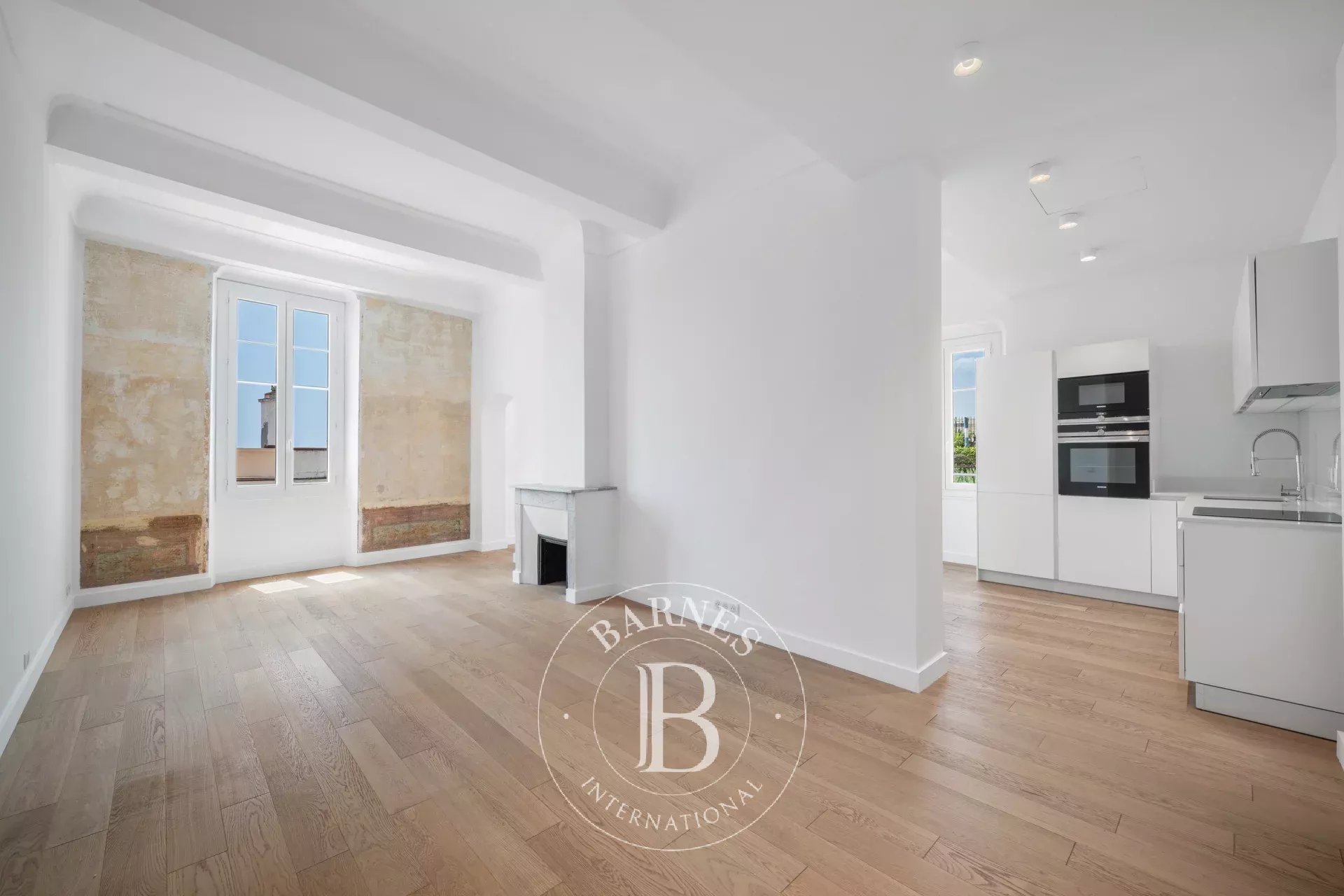 NICE - PONCHETTE - APPARTEMENT ENTIERTEMENT RENOVE