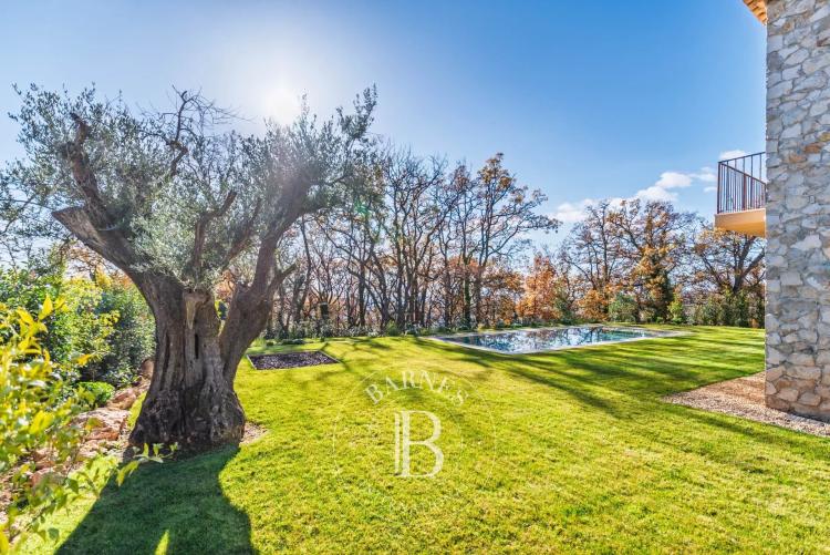 Vence - magnifique villa contemporaine neuve