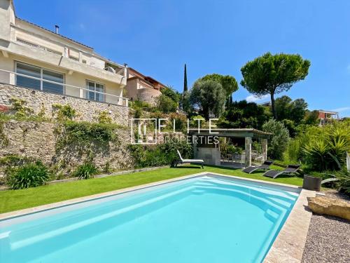 VILLA 8P de 175m² + PISCINE CALME ABSOLU - MOUGINS