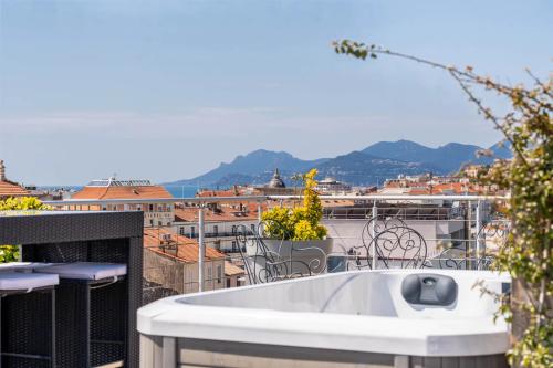 CANNES CENTRE PENTHOUSE TOIT TERASSE