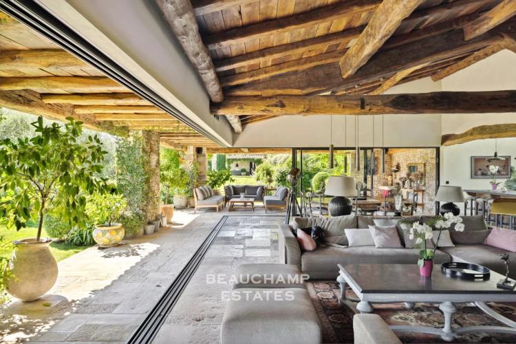 Propriété de Charme 5 chambres avec piscine à Fayence