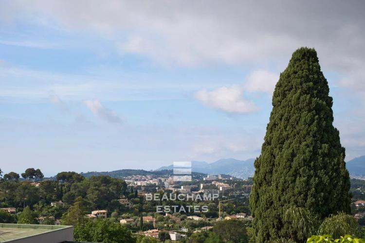 Villa néo-provençale 6 chambres avec vue mer et piscine Mougins Notre-Dame-de-Vie
