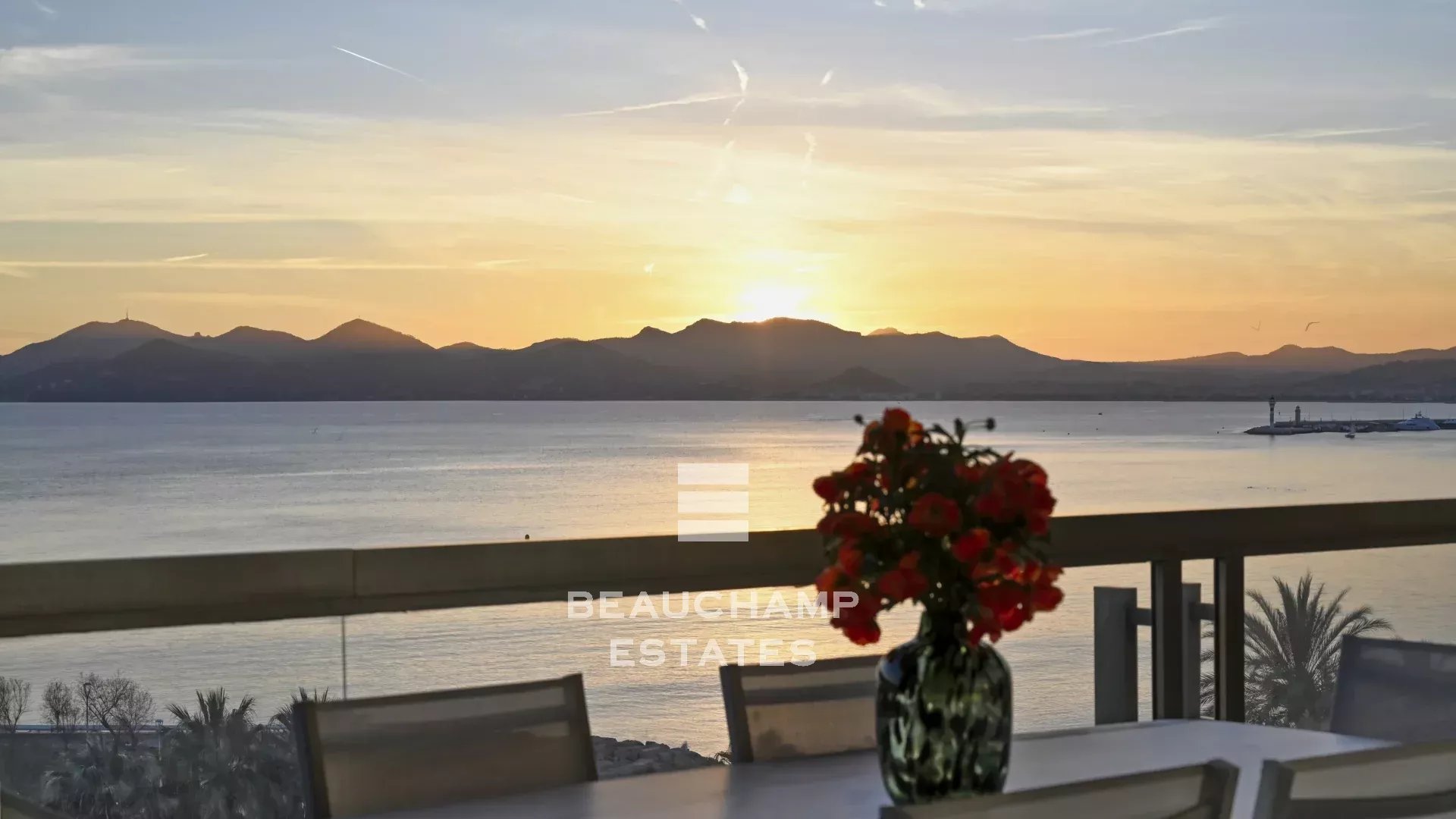 Cannes croisette - appartement avec vue mer panoramique