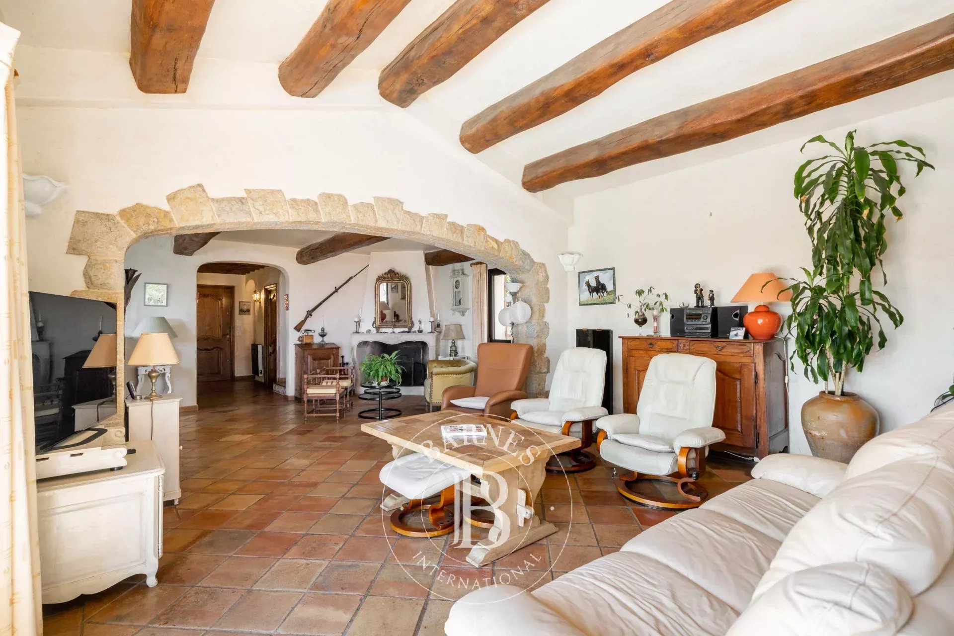 SAINT-RAPHAËL - VILLA FAMILIALE AVEC VUE MER PANORAMIQUE