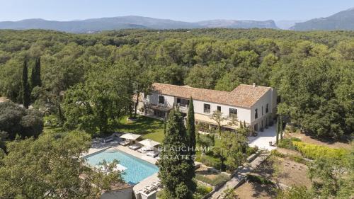 Exclusivité - Domaine fermé de 12 chambres  avec piscine  - Valbonne