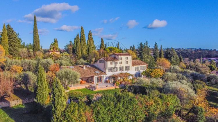 Grasse - Bastide au calme - superbe vue