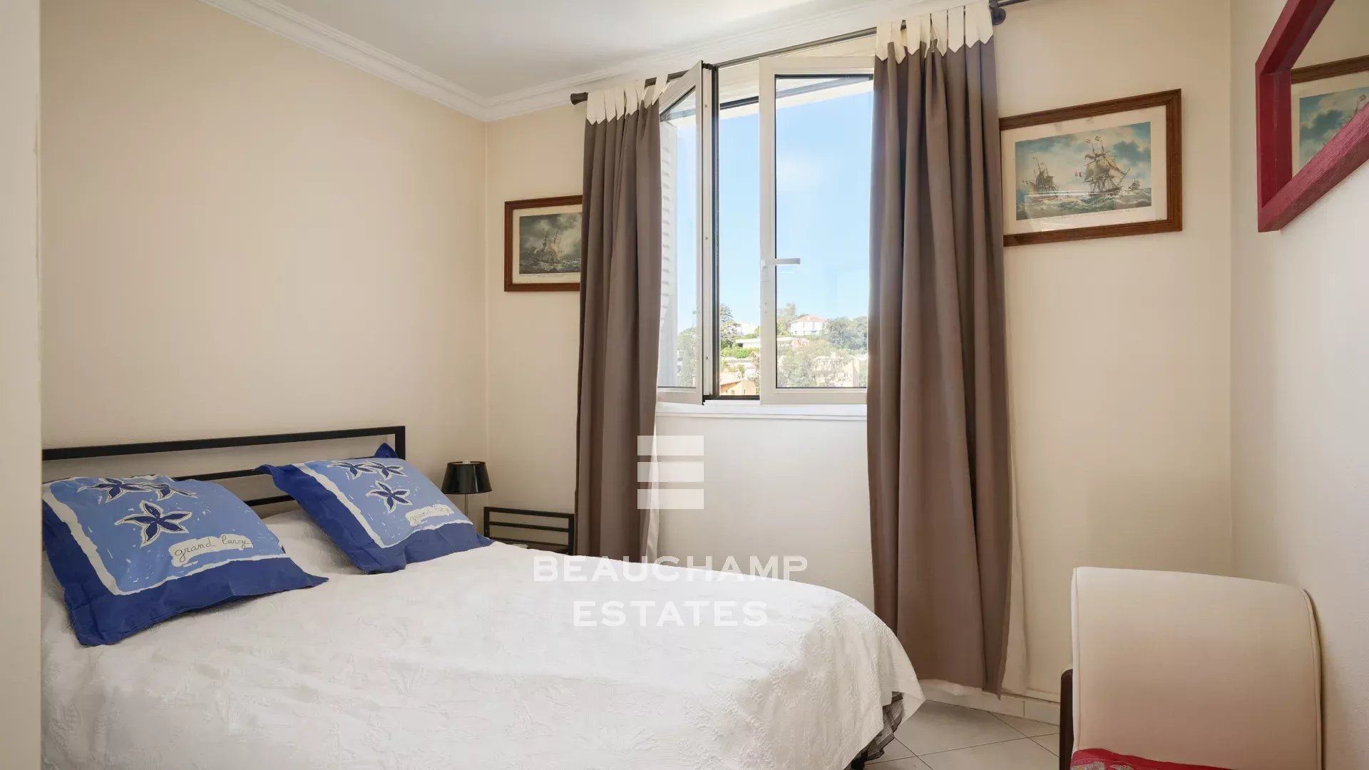 Exclusivité - Appartement 3 pièces avec vue mer - Cannes Stanislas
