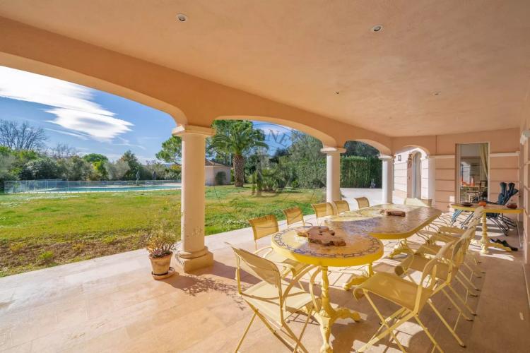 MOUGINS – SECTEUR RÉSIDENTIEL PREMIUM
