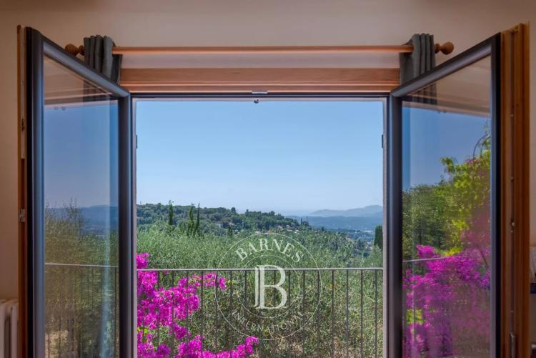 Châteauneuf-Grasse - Charme et authenticité - Vue mer panoramique - À pied des commerces