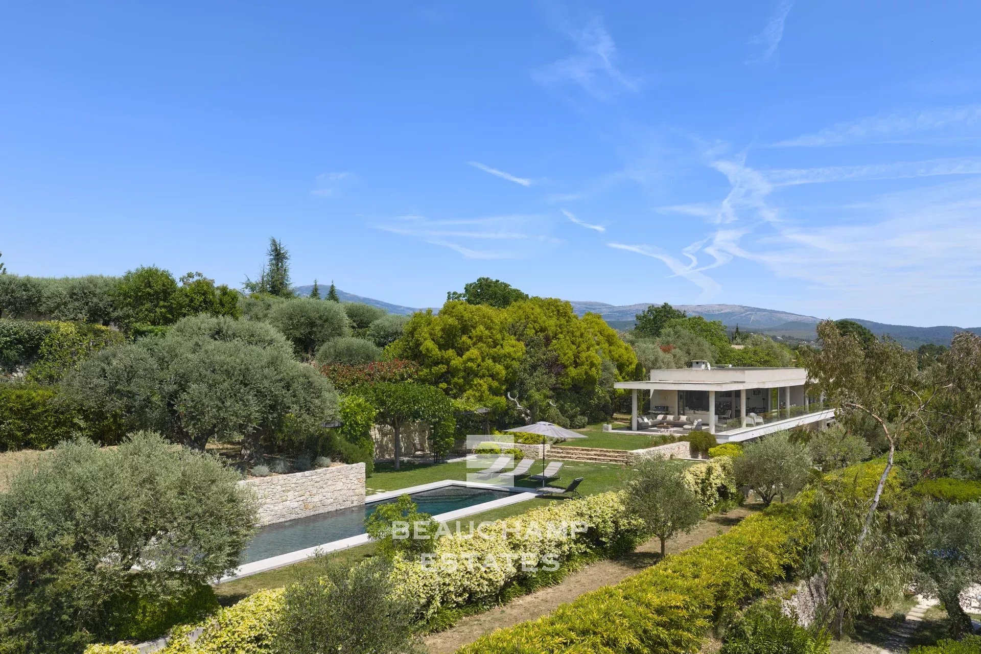 Exclusivité - Montauroux – Villa contemporaine avec vue panoramique