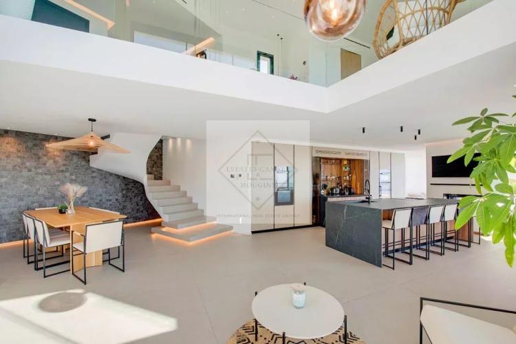 Superbe villa contemporaine – Vue mer panoramique, emplacement privilégié à 10 minutes des plages