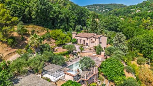 Grasse Saint-François – Propriété de caractère au cœur d'un parc de plus d'un hectare