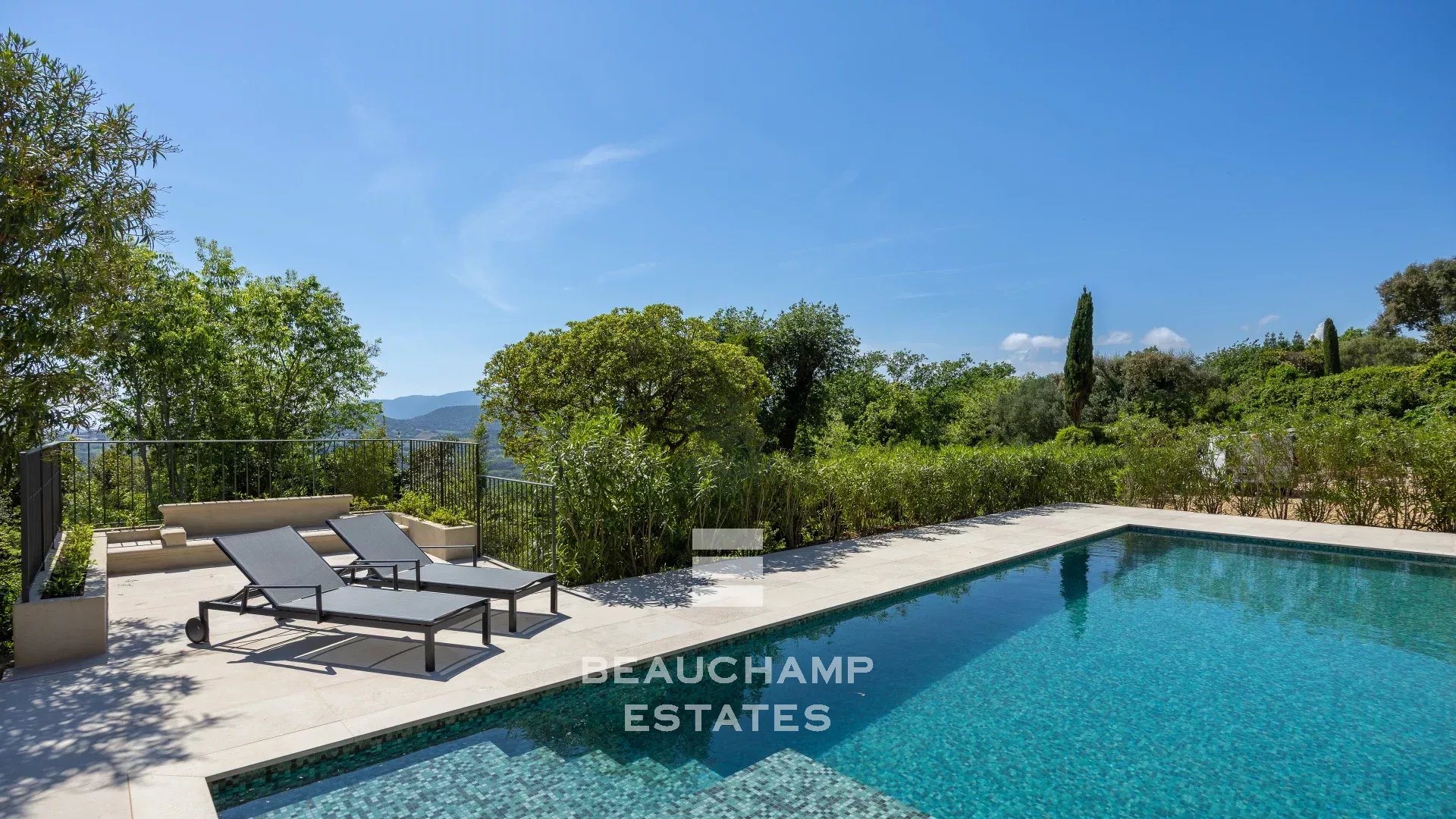 Villa néo-provençale avec vue panoramique - Gassin