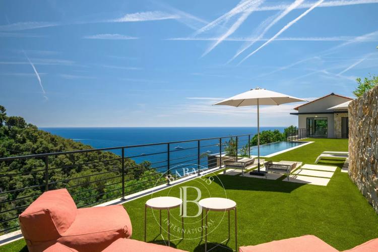 ROQUEBRUNE CAP MARTIN - VILLA CONTEMPORAINE - SECTEUR SERRET - VUE MER PANORAMIQUE