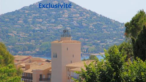 À vendre – Studio cabine avec vue exceptionnelle sur l'Estérel et la baie d'Agay