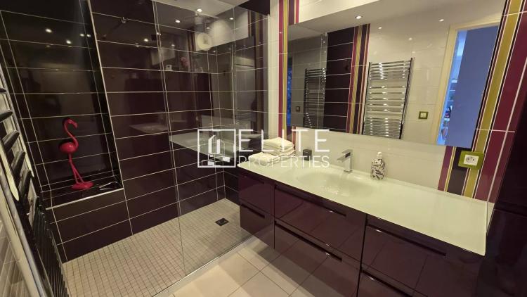 APPARTEMENT 3 PIÈCES DE 70m² + GARAGE, CAVE & PISCINE - MANDELIEU-LA-NAPOULE