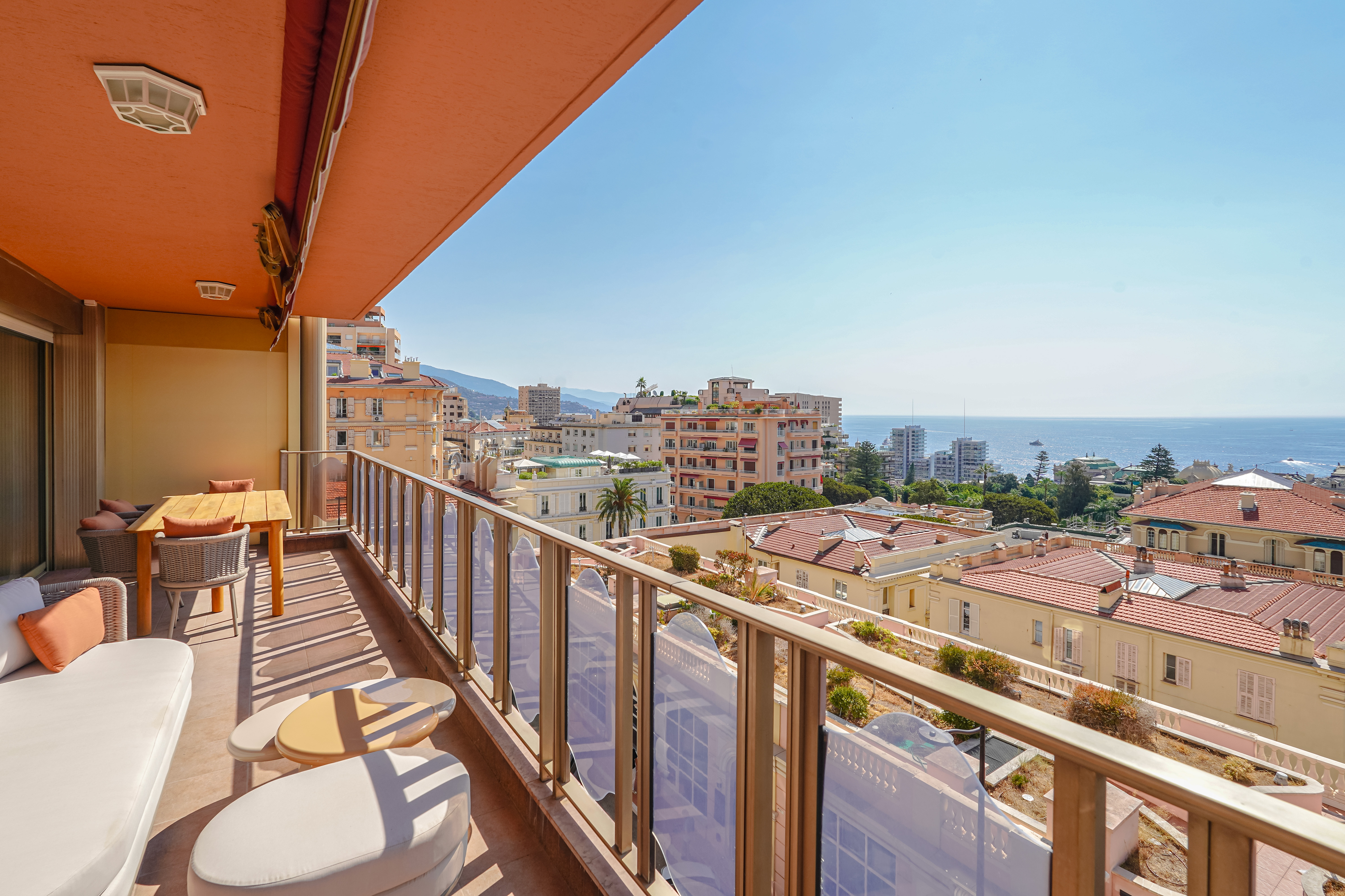 RIVIERA PALACE - 4 PIÈCES RÉNOVÉ - MONTE-CARLO