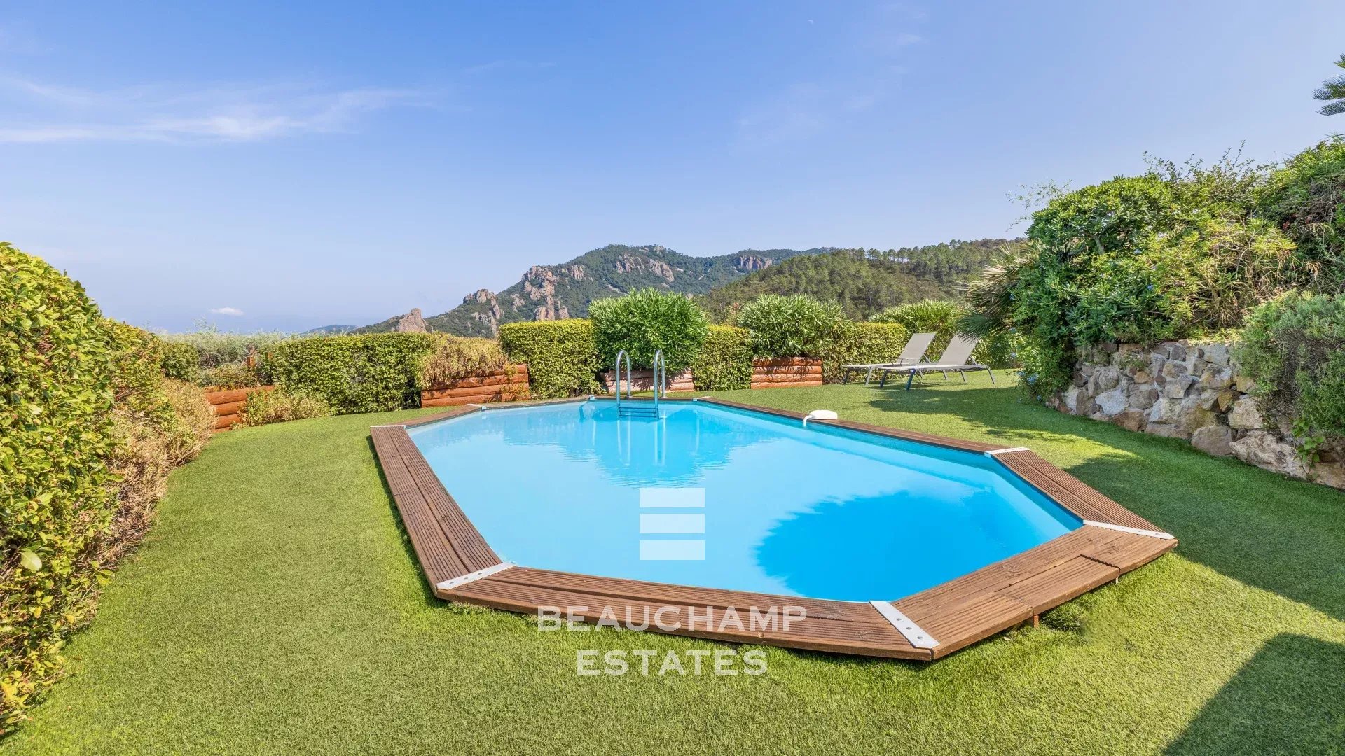 Villa provençale 3 chambres avec vue mer panoramique - Fréjus