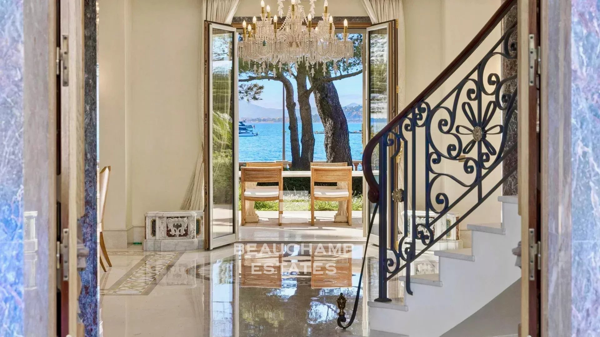 Propriété Belle Époque 8 chambres avec vue mer panoramique - Cap d'Antibes