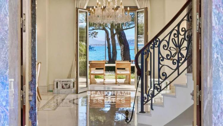 Propriété Belle Époque 8 chambres avec vue mer panoramique - Cap d'Antibes