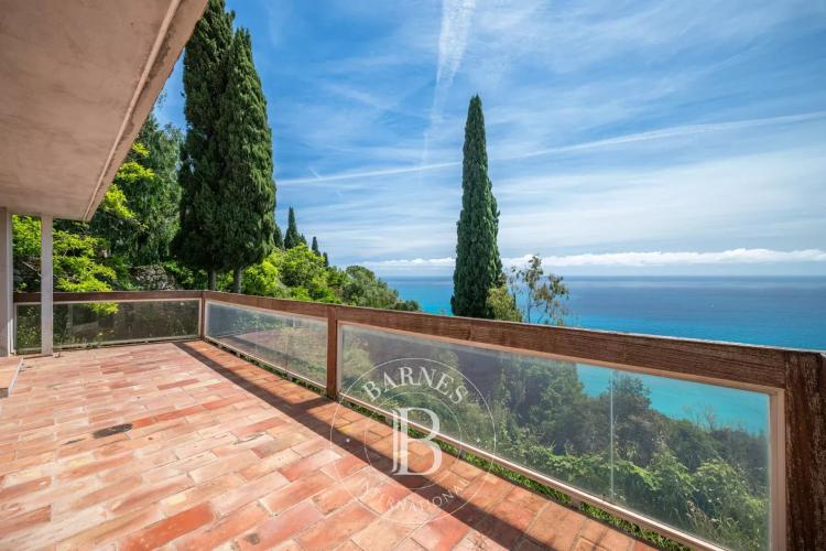 ROQUEBRUNE-CAP-MARTIN - VILLA D'ARCHITECTE - VUE MER PANORAMIQUE