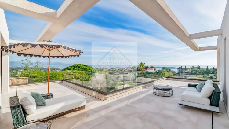 Villa contemporaine d'exception à Super Cannes – Vue mer panoramique, domaine privé et sécurisé