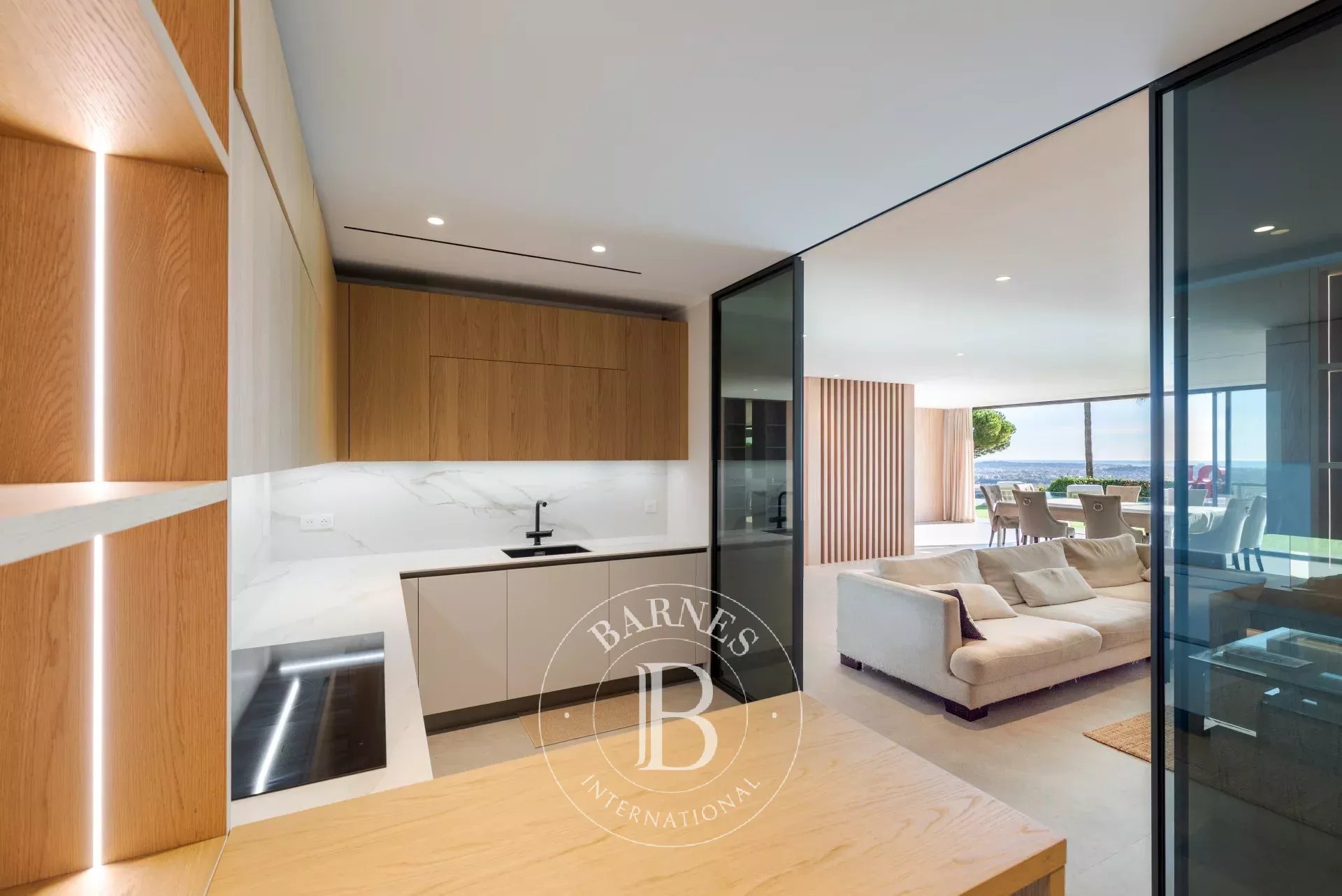 Villa d’exception clé en main avec vues panoramiques mer – Domaine privé sécurisé