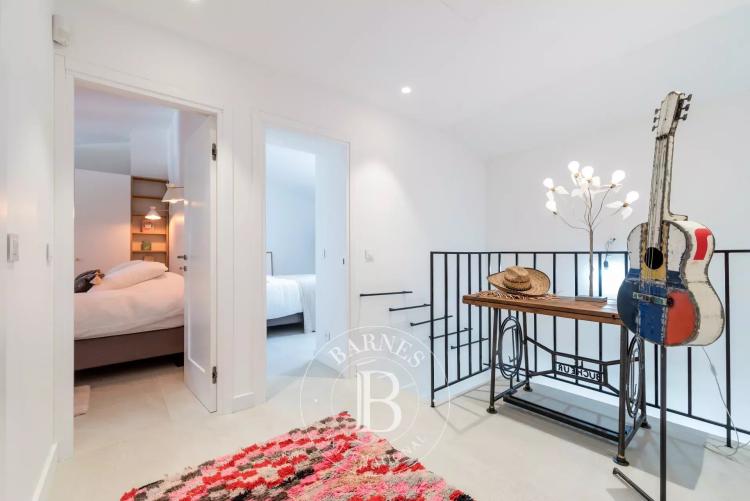 Valbonne - A pied du village - Propriété familiale rénovée - Maison d’amis - Mazet - Appartement indépendant.