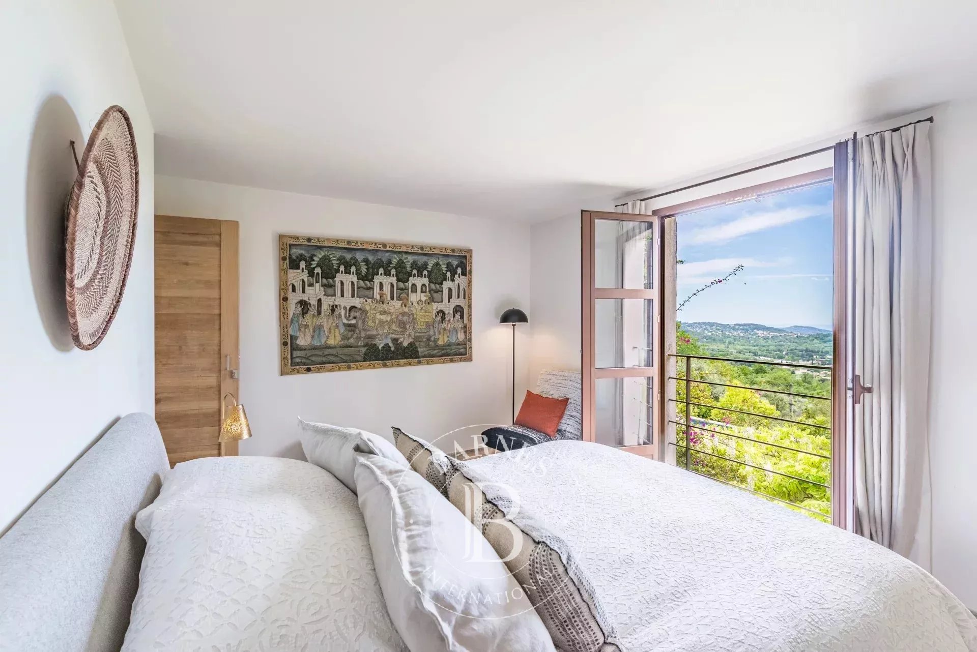 Chateauneuf-Grasse - Mas Contemporain avec Vue Mer, 5 Chambres