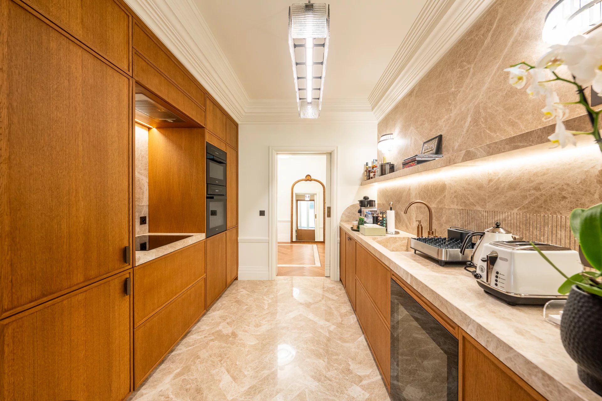 Appartement luxueusement rénové avec vue sur la mer