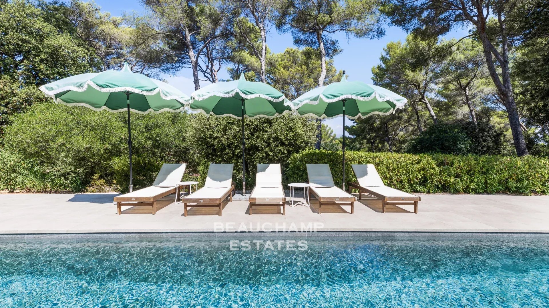 Villa néo-provençale 5 chambres avec piscine - Golf Juan