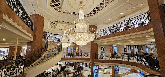 57bra_photo-metropole-shopping-center-1767954512.jpg