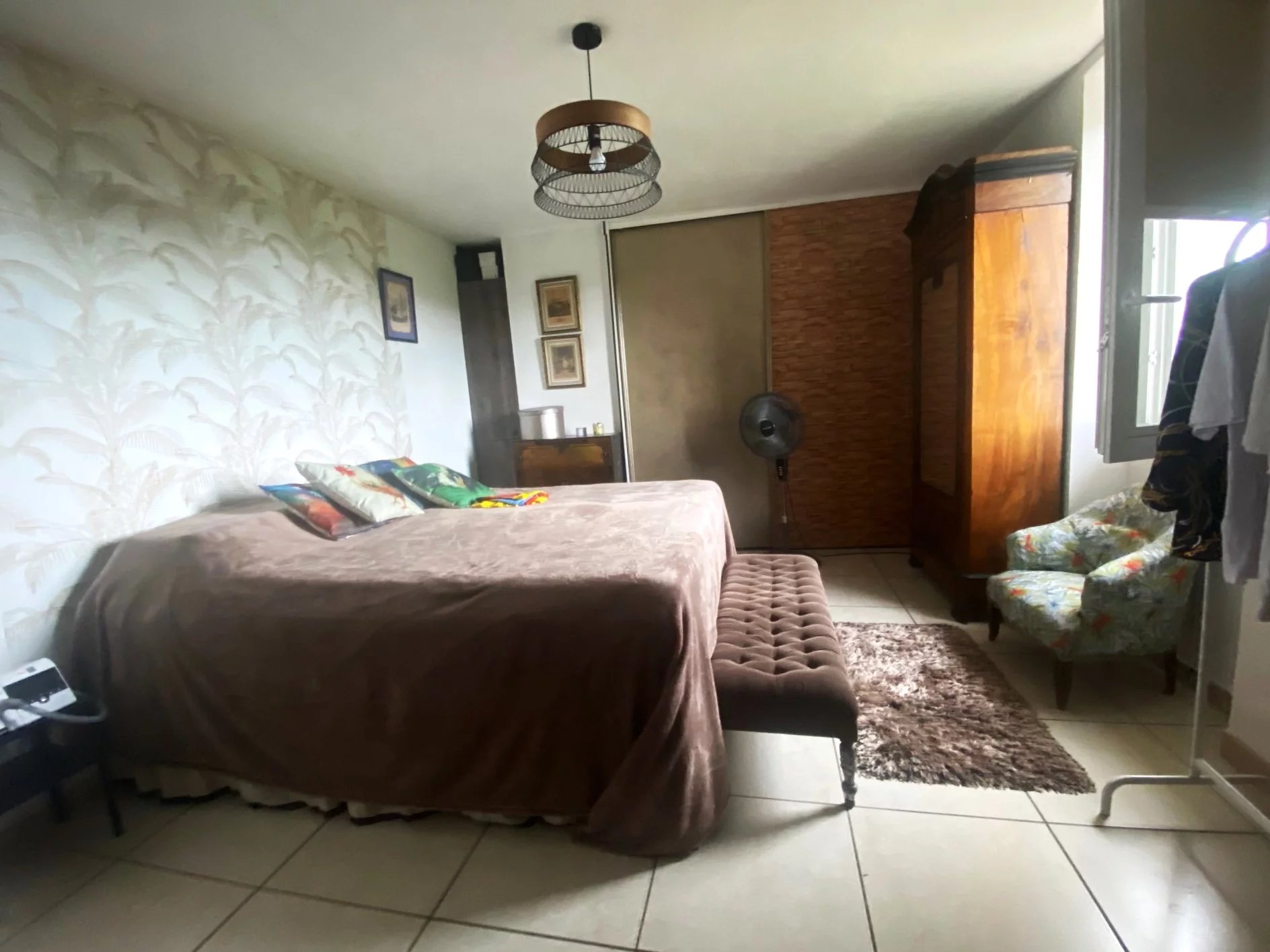 CHARME ET AUTHENTICITE MAISON T4 145 M2 AMPUS