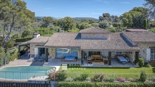 Villa provençale dans un domaine fermé - Biot