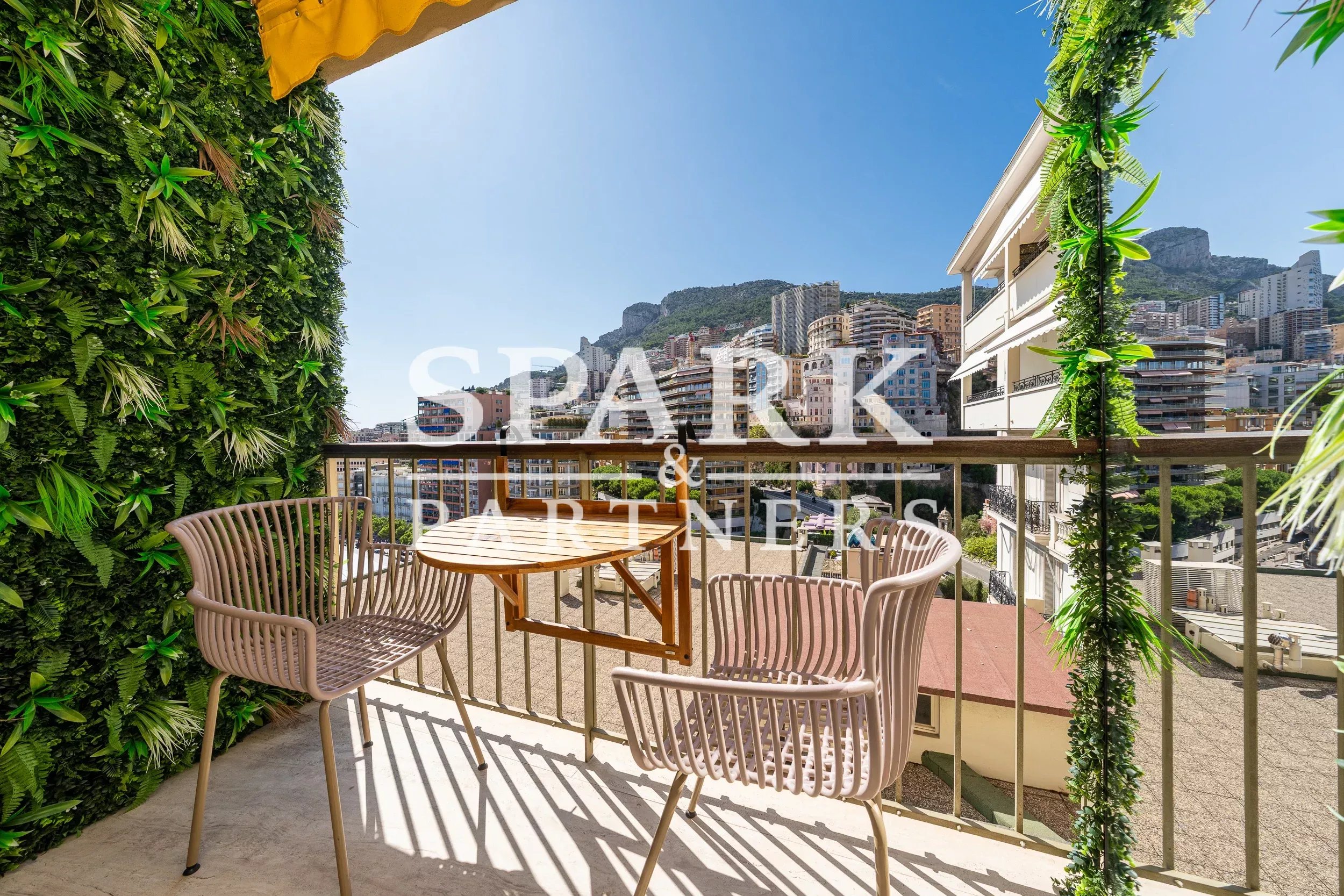 Monaco - Port - Élégant appartement 2 pièces - aperçu Port