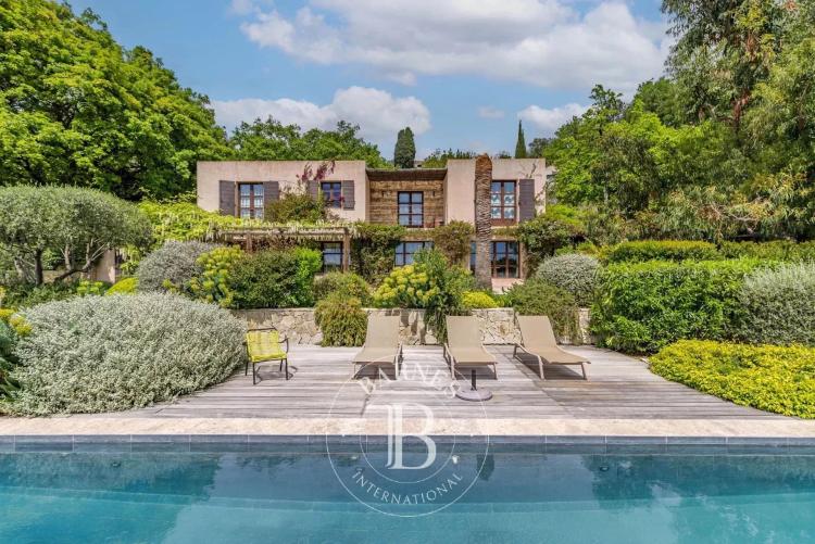 Chateauneuf-Grasse - Mas Contemporain avec Vue Mer, 5 Chambres