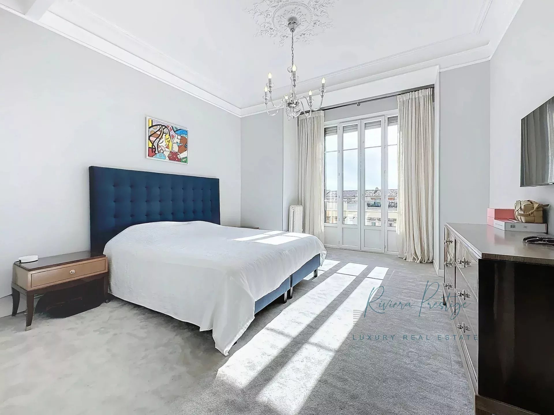 NICE – Magnifique Appartement de Prestige Belle Époque à un Étage Élevé – Environ 160m² LC