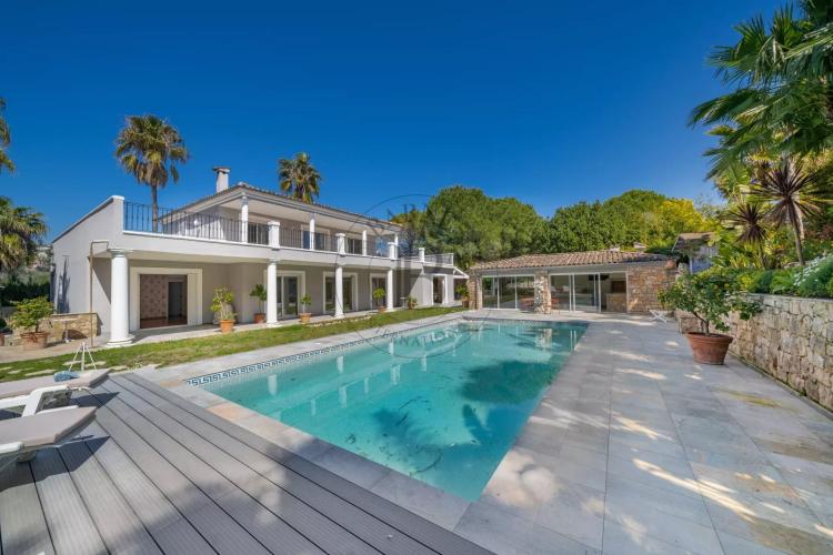 MOUGINS – DOMAINE PRIVÉ – PROCHE MOUGINS SCHOOL