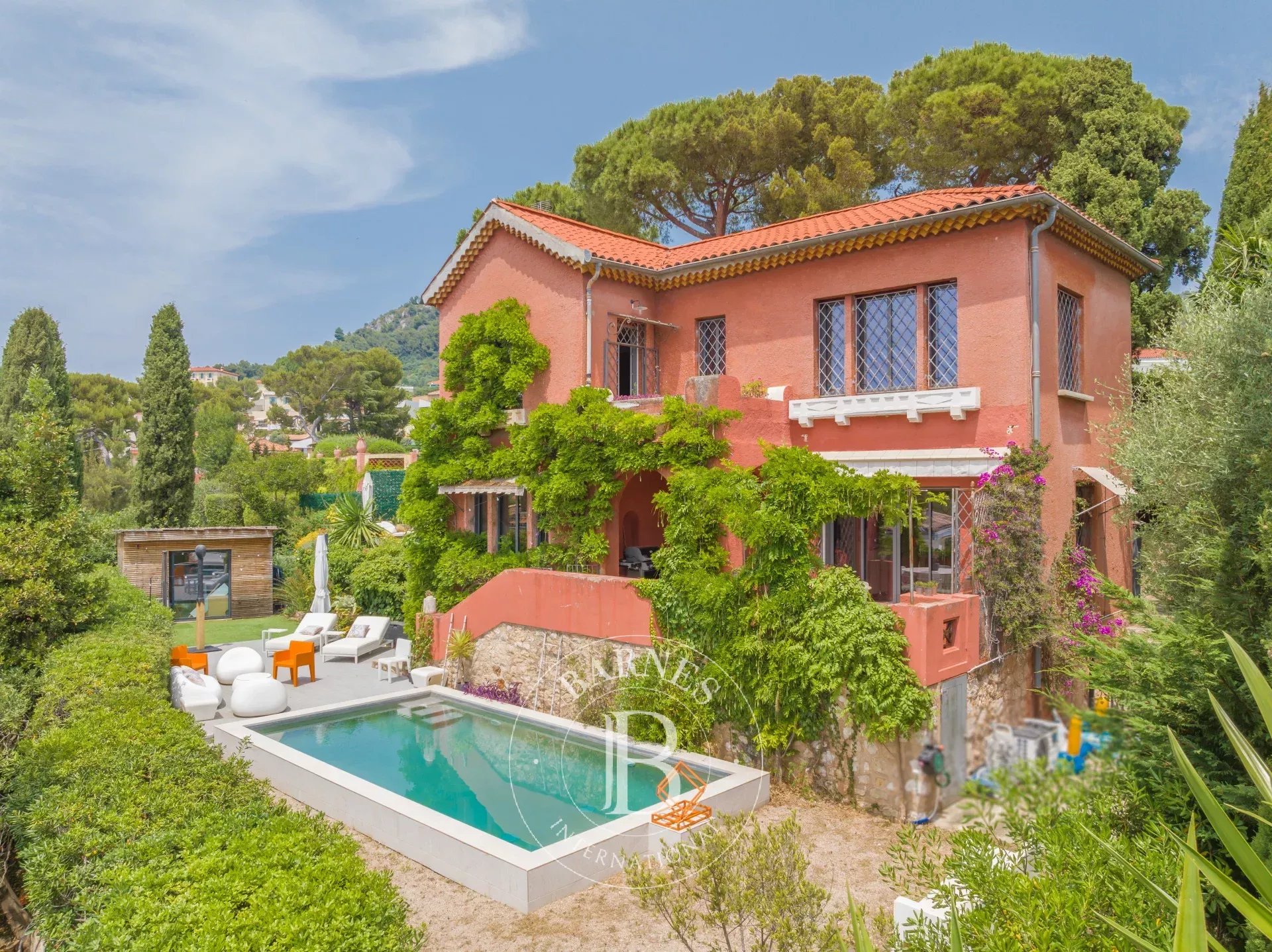 VILLEFRANCHE-SUR-MER - VILLA AVEC VUE MER
