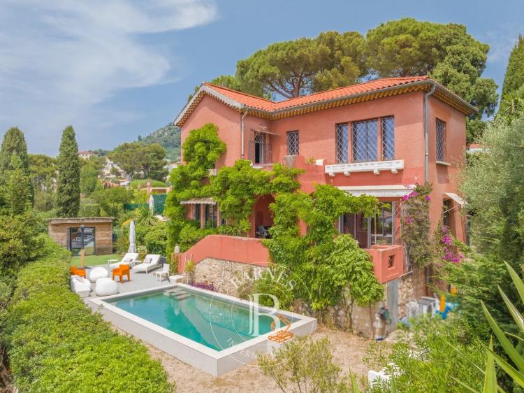 VILLEFRANCHE-SUR-MER - VILLA AVEC VUE MER