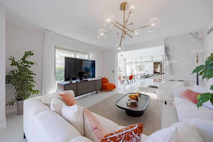 MAGNIFIQUE PENTHOUSE RENOVE
