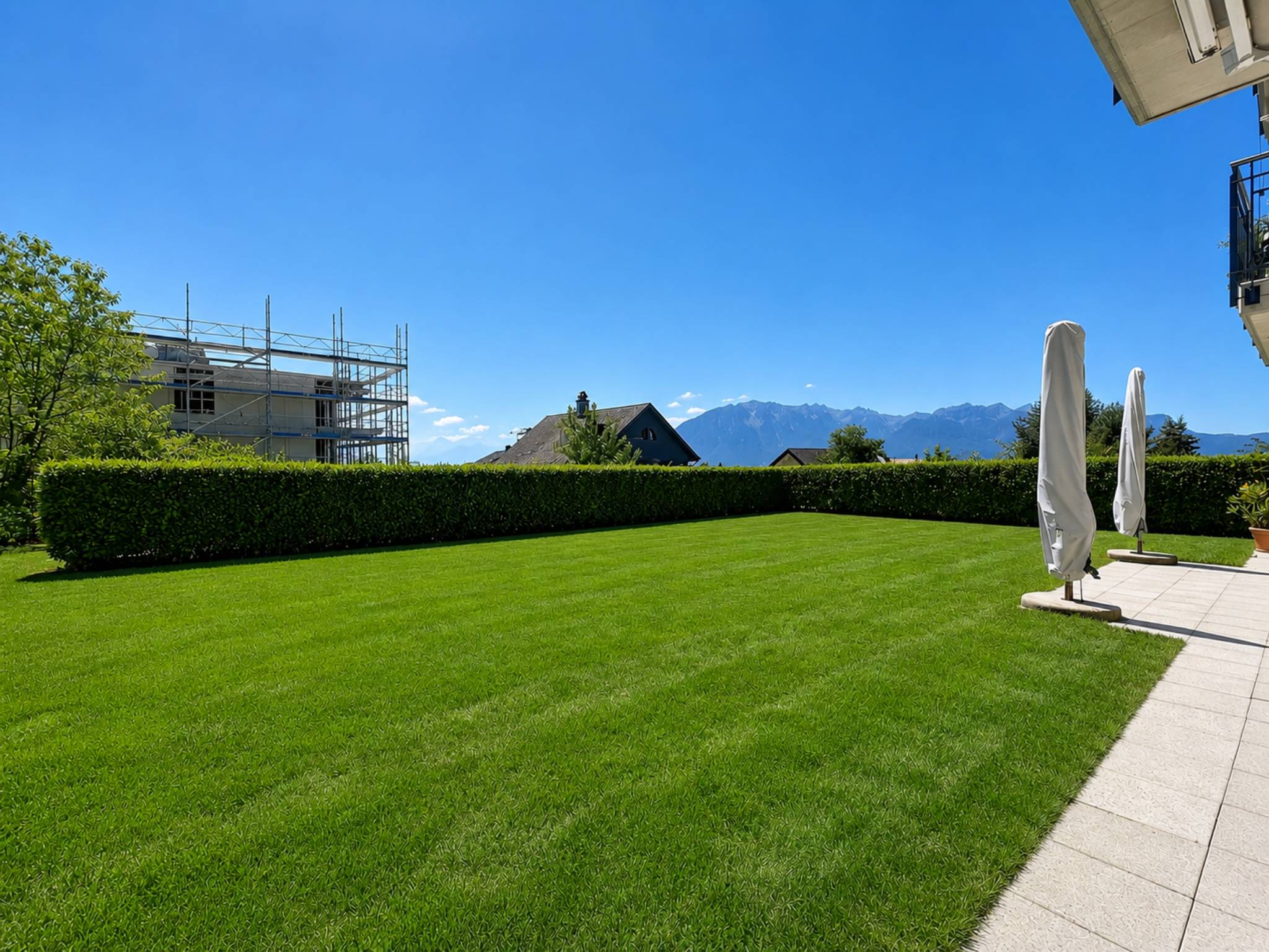 Spacieux appartement de 5.5 pièces avec terrasse et grand jardin