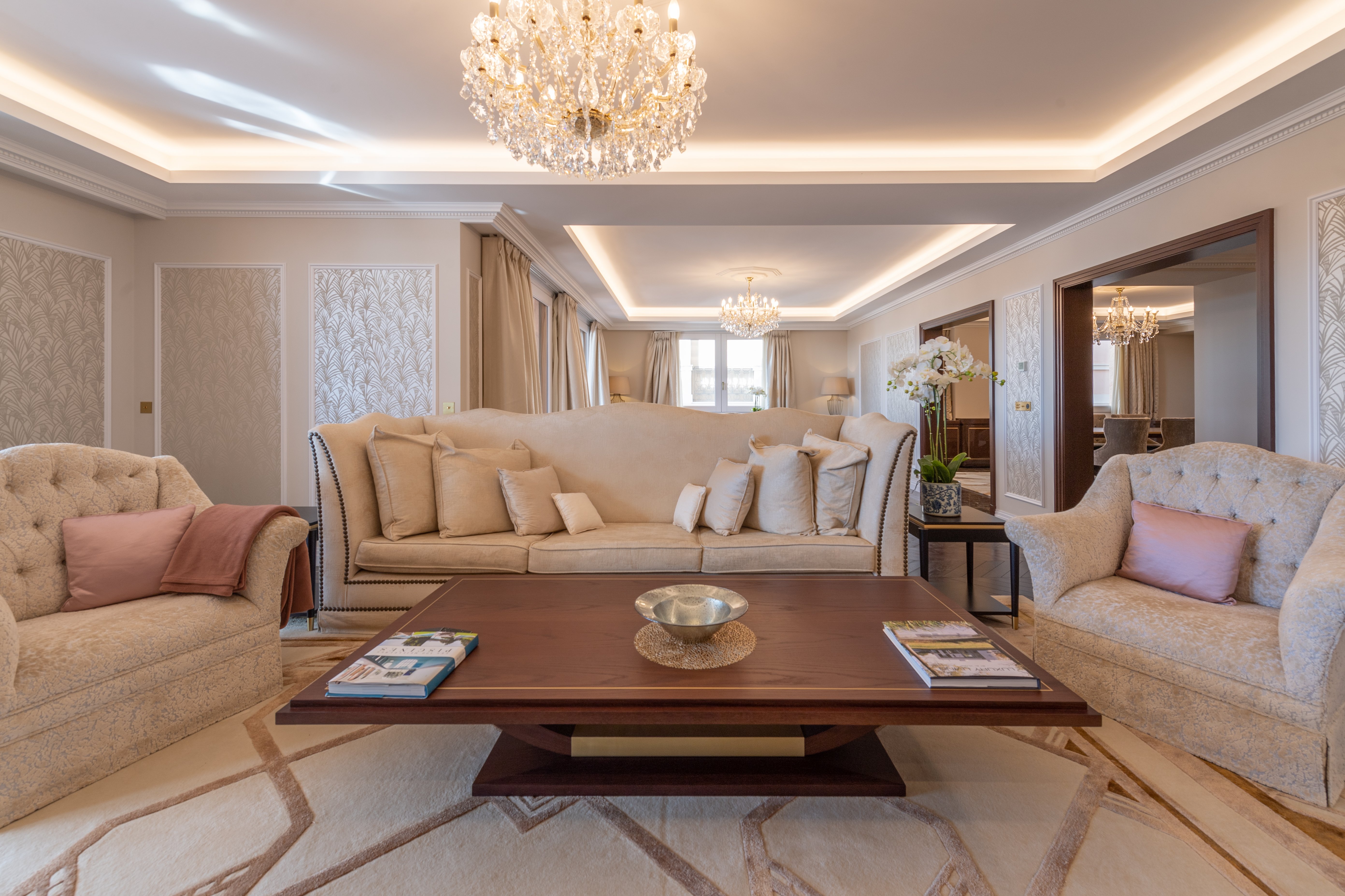 VILLA DE ROME - APPARTEMENT DE MAITRE - ÉTAGE ENTIER
