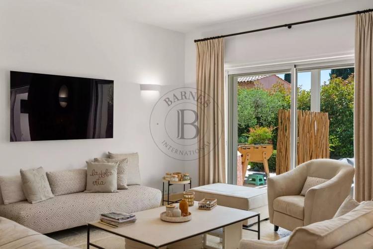 VILLA MOUGINS – VAUMARRE – À QUELQUES MINUTES DU CENTRE
