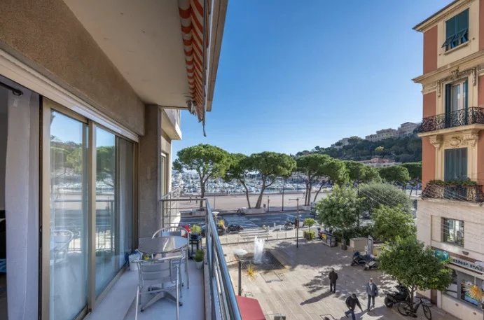 Bel appartement avec vue sur le port Hercule et le circuit de Formule 1