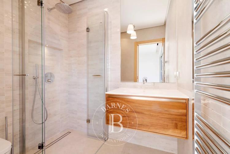 Vence - magnifique villa contemporaine neuve