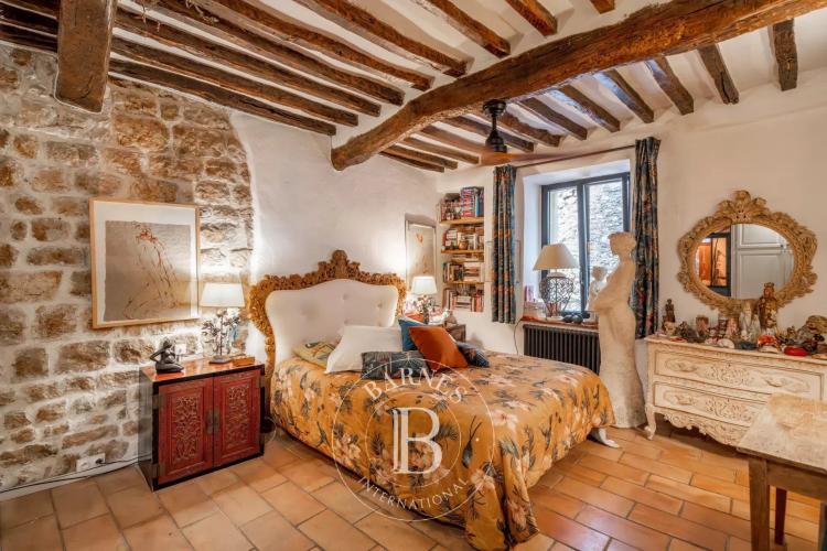 Maison de caractère avec terrasse au cœur du village de Saint-Paul-de-Vence