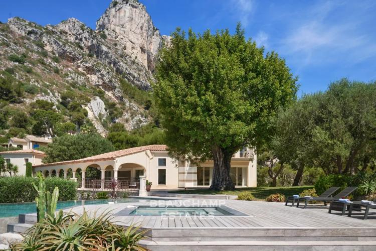 Splendide Villa Néo-Provençale à 2 min de Monaco