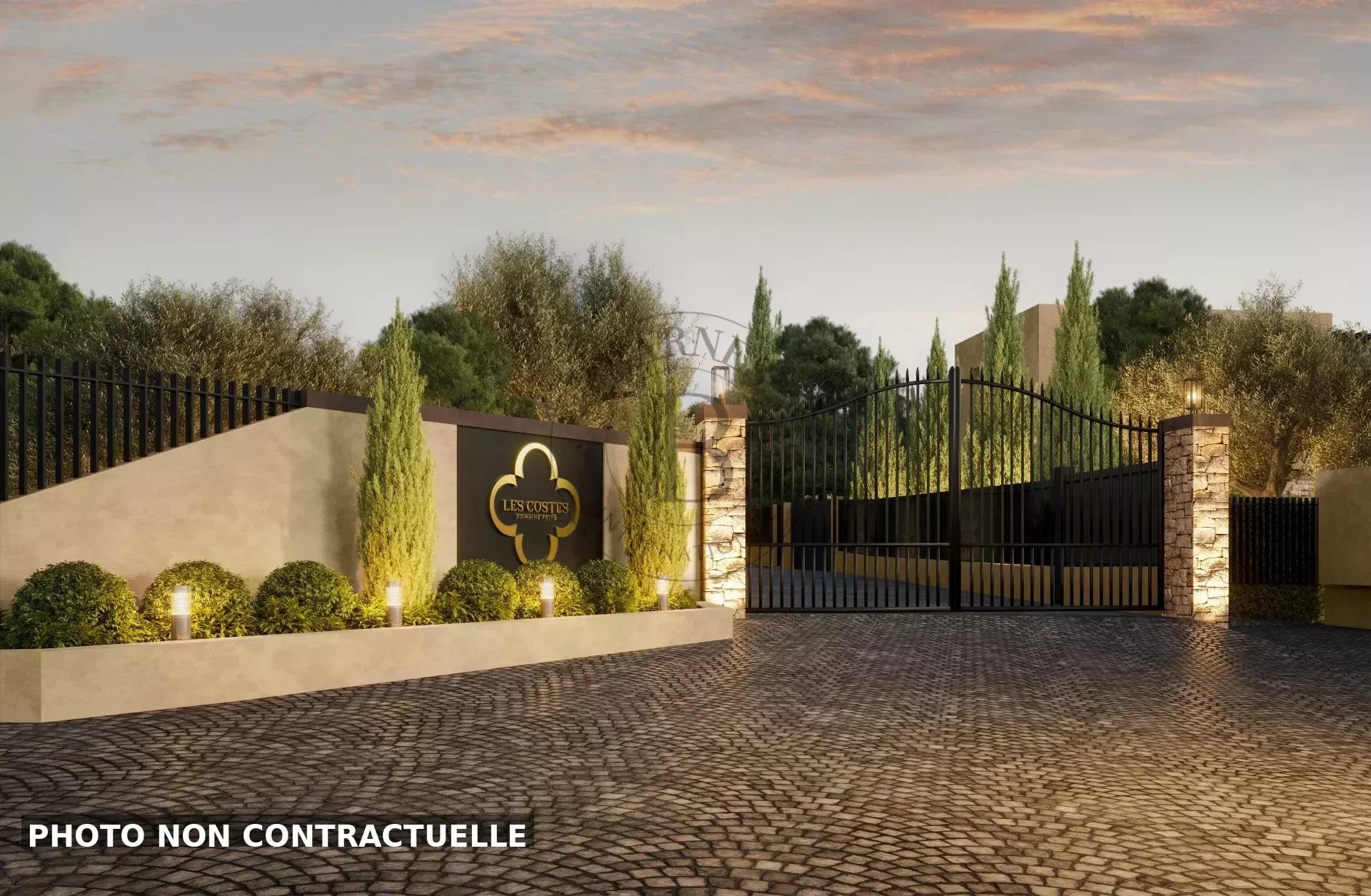MOUGINS - DOMAINE PRIVE - VILLA NEUVE AUREA