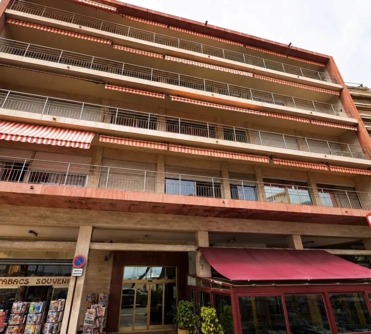 Appartement 3 pièces avec vue port et Grand Prix